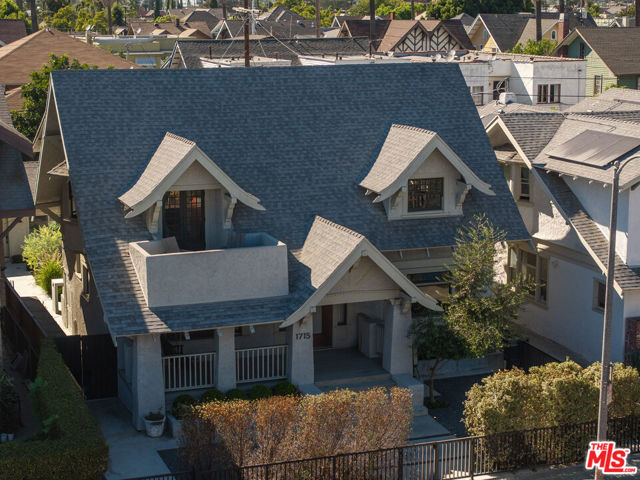 1715 S Kingsley Drive, Los Angeles CA: https://media.crmls.org/mediaz/9086ccea-12ec-476f-a0f8-9b6698693854.jpg