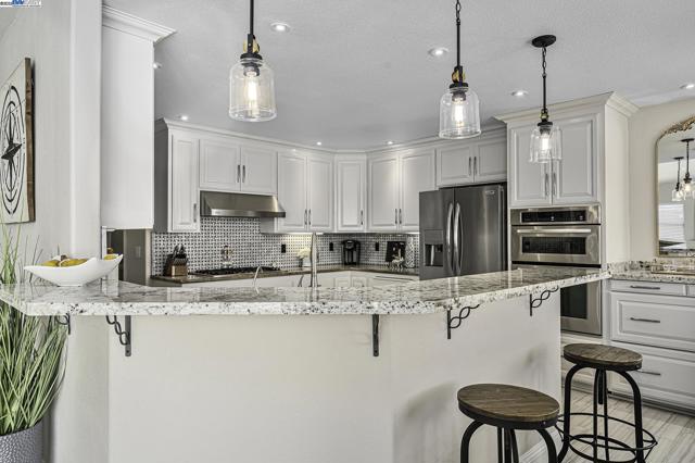 4892 South Pt, Discovery Bay CA: https://media.crmls.org/mediaz/90874b3e-0060-471d-8b50-9a9f639028b9.jpg