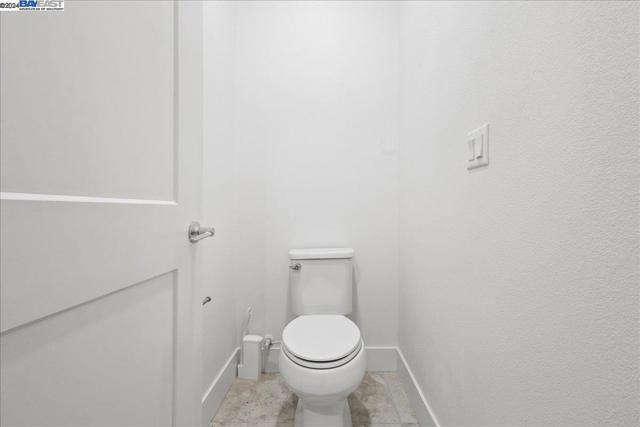 Image 18 of 37 For 45128 Warm Springs Blvd  251