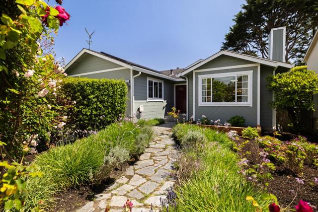 623 Sonora Avenue, El Granada CA: https://media.crmls.org/mediaz/9088954a-230d-46ed-b623-7b46009429cb.jpg