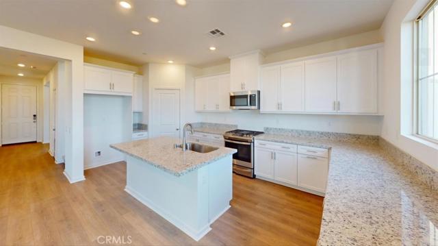 Detail Gallery Image 2 of 26 For 2206 Yuzu St, Corona,  CA 92883 - 1 Beds | 1 Baths