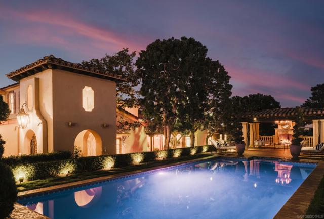 7757 Whitefield Pl, La Jolla CA: https://media.crmls.org/mediaz/90891a73-211e-43e7-987b-1e7d075b5e48.jpg