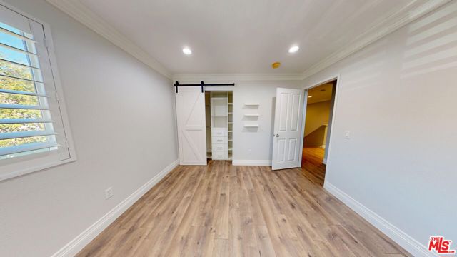 19320 Carranza Lane, Santa Clarita CA: https://media.crmls.org/mediaz/9089622b-71c2-43fb-9f58-6de5d012eed3.jpg