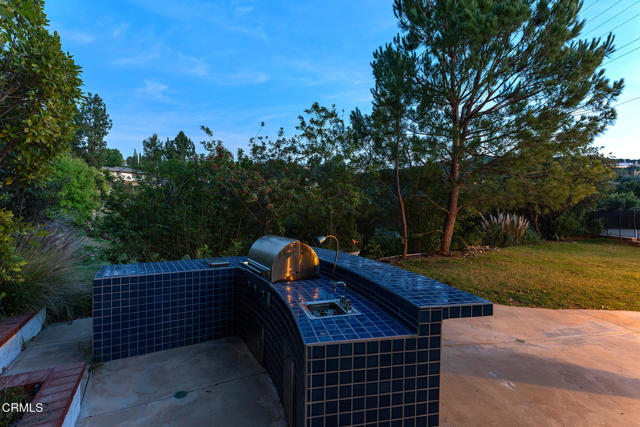 Detail Gallery Image 37 of 39 For 4174 Elm View Dr, Los Angeles,  CA 91316 - 5 Beds | 5 Baths