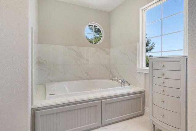 410 Monterey, Capitola CA: https://media.crmls.org/mediaz/908ad77d-ea4a-413b-a9e6-b743655d694d.jpg