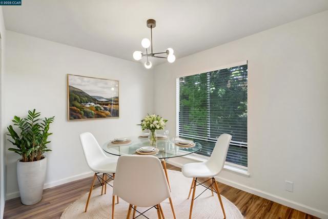 440 N Civic Dr, Walnut Creek CA: https://media.crmls.org/mediaz/908b70dd-dee4-407f-81f8-3f4cdb53a415.jpg