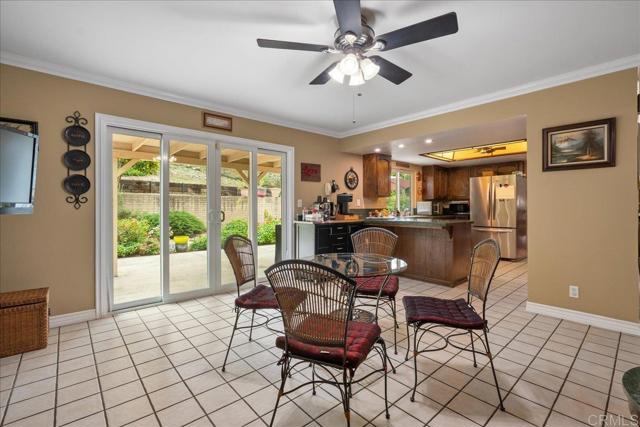 Detail Gallery Image 9 of 23 For 1943 Belmore Ct, El Cajon,  CA 92020 - 5 Beds | 2/1 Baths