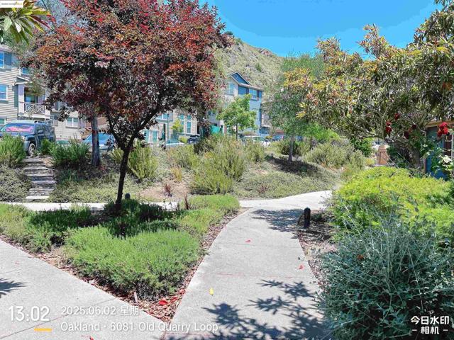 6136 Old Quarry Loop, Oakland CA: https://media.crmls.org/mediaz/908d8fa8-9a82-427f-a6ba-c03e35c3aec9.jpg