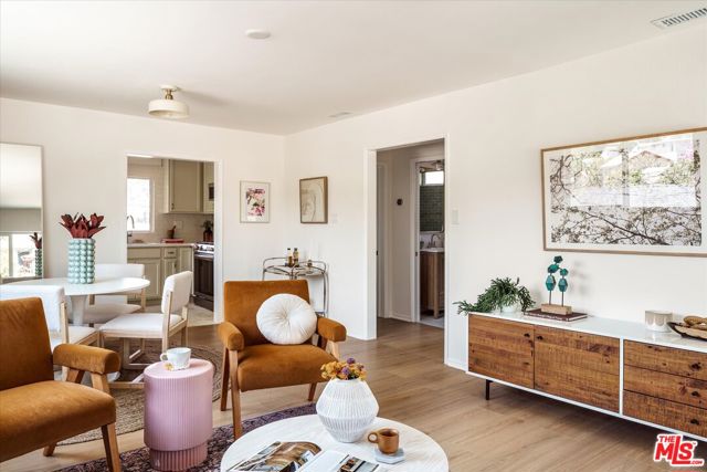 2038 Wollam Street, Los Angeles CA: https://media.crmls.org/mediaz/908e0778-7286-4d81-9af1-2b4df01c165b.jpg