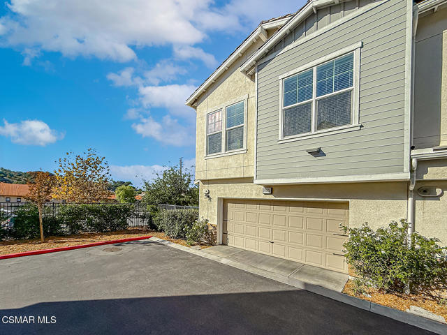 1953 Cottage Drive, Simi Valley CA: https://media.crmls.org/mediaz/908f48cc-b648-4202-ab1d-a28c4fe195fa.jpg