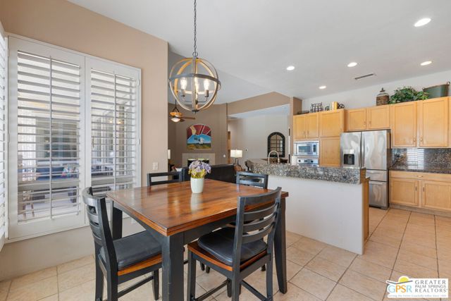 40870 Avenida Rosario, Palm Desert CA: https://media.crmls.org/mediaz/908f55f3-e6d3-4a9a-89d1-eebdc9e77d9c.jpg