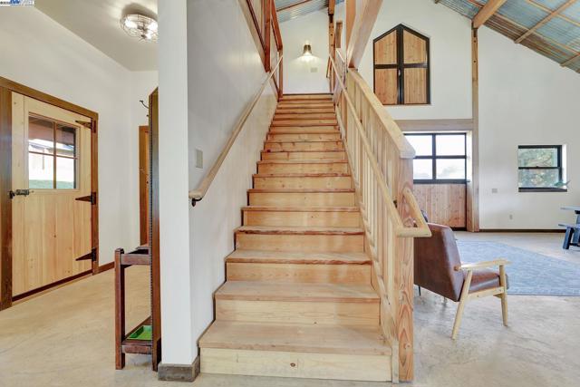5135 Andrade Rd, Sunol CA: https://media.crmls.org/mediaz/908fcbd9-712d-4eee-985b-f44b1e10f0b1.jpg