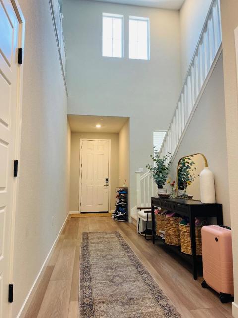 2749 Ambrosia Way, Fairfield CA: https://media.crmls.org/mediaz/90903df3-8085-43ff-837f-0ddb27011f2a.jpg