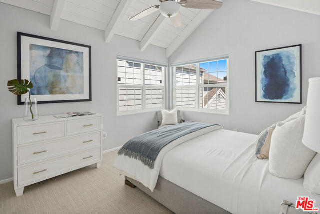 13082 Mindanao Way, Marina del Rey CA: https://media.crmls.org/mediaz/9090ad27-88e0-4b9e-9071-c9a4f6b37dd7.jpg