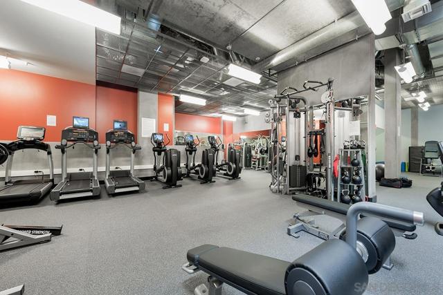 321 10th Avenue, San Diego CA: https://media.crmls.org/mediaz/9091177c-65ec-47a2-ae75-22f9f8af631f.jpg