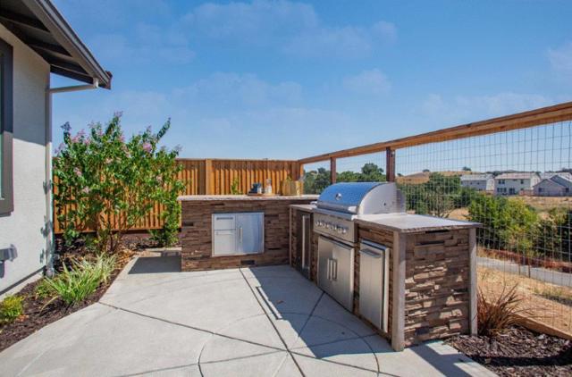 7130 Rece Lane, Gilroy CA: https://media.crmls.org/mediaz/90912f88-2a91-4771-b638-b126581e5a67.jpg