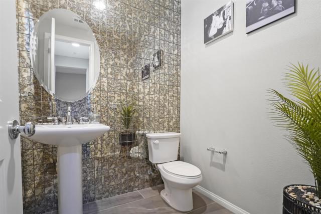 48 Clearwood Street, Fillmore CA: https://media.crmls.org/mediaz/90927f63-677f-4850-9dcb-9f2613e32832.jpg