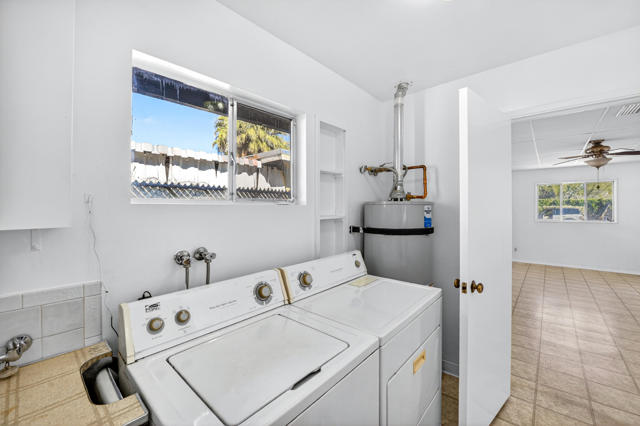 765 N Paseo De Anza, Palm Springs CA: https://media.crmls.org/mediaz/9092cb46-8359-4e2f-abcf-7535566340d7.jpg