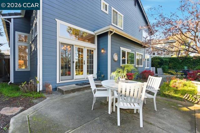 Image 49 of 51 For 811 Vineyard Ct