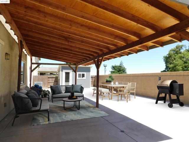 1090 Lavender St, Manteca CA: https://media.crmls.org/mediaz/9094244e-98b4-4ac6-ade9-fd865090fd1d.jpg