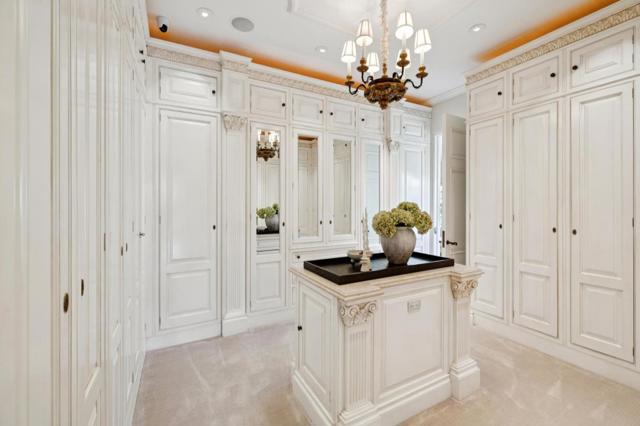 241 Polhemus Avenue, Atherton CA: https://media.crmls.org/mediaz/90942e16-0358-464b-90d8-224a8435d53d.jpg