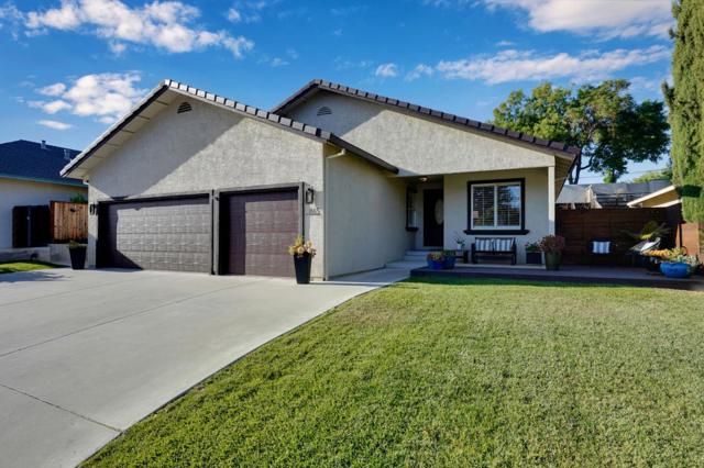 865 Valley Oak Drive, Hollister CA: https://media.crmls.org/mediaz/90944fed-bbaf-4ffd-8e0c-4edb2f4b8a30.jpg