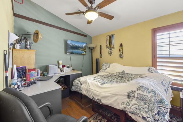 120 Sherri Ln, Oceanside CA: https://media.crmls.org/mediaz/9094f58d-5c73-4962-a1ec-444d15bb41c3.jpg