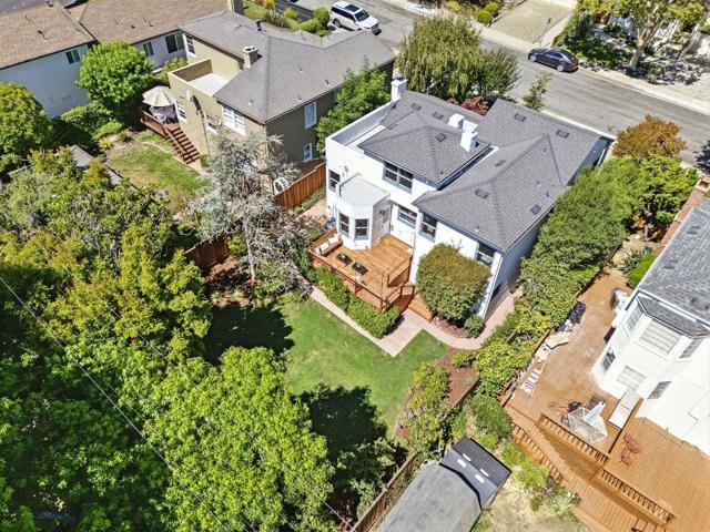 513 Castilian Way, San Mateo CA: https://media.crmls.org/mediaz/9095dd03-216e-40b2-9034-c17cea317d28.jpg