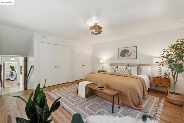 39 Norwood Ave, Kensington CA: https://media.crmls.org/mediaz/909641db-7987-44b4-8c88-18b7791caa31.jpg