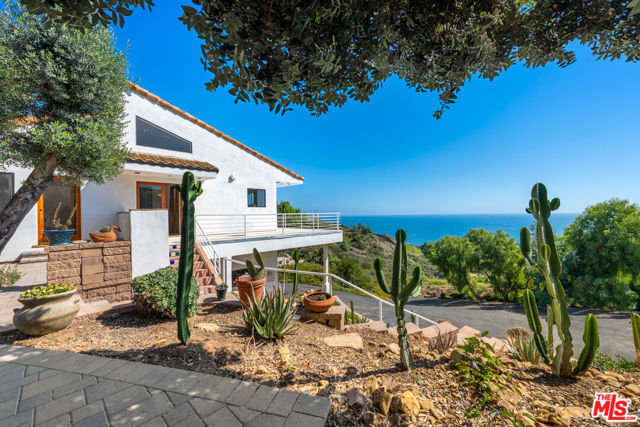 4471 Avenida De La Encinal photo 4