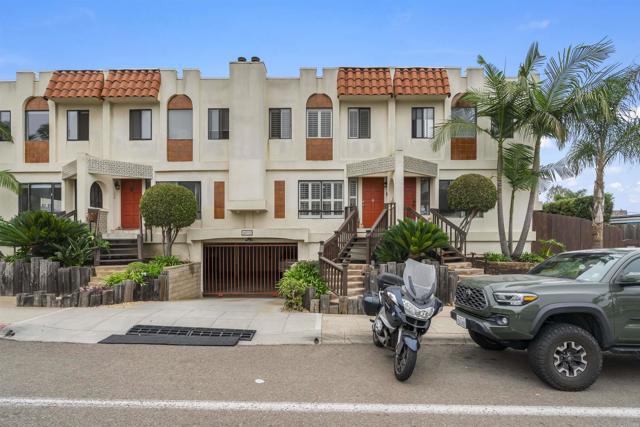 Image 1 of 27 For 4092 Riviera Drive 3