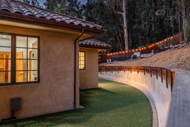 114 Zanzibar Drive, Aptos CA: https://media.crmls.org/mediaz/9097d8b0-b3d6-4336-bf19-034b4cd53bd7.jpg