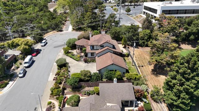 800 26th Avenue, San Mateo CA: https://media.crmls.org/mediaz/90987983-930f-4894-84e6-e6afd6556946.jpg