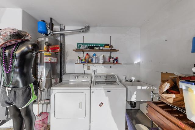 1223 12TH STREET, Imperial Beach CA: https://media.crmls.org/mediaz/909886c4-885e-44d3-8028-f4aa8da2d24b.jpg