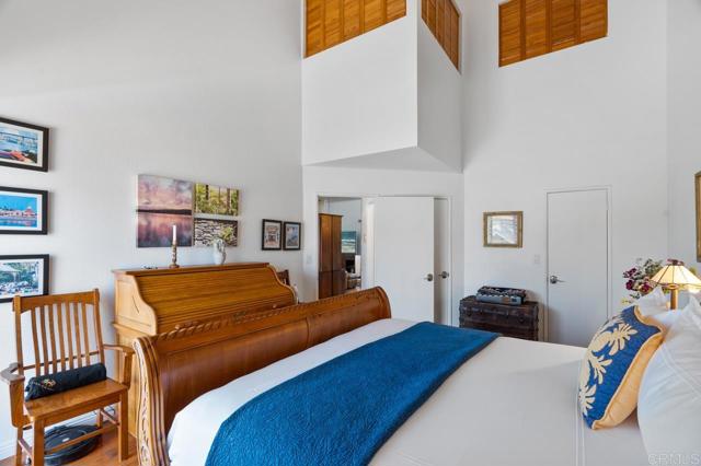 374 Orange Avenue, Coronado CA: https://media.crmls.org/mediaz/9099b3ce-c2f1-4ab6-9d42-4e47f0f1c25f.jpg