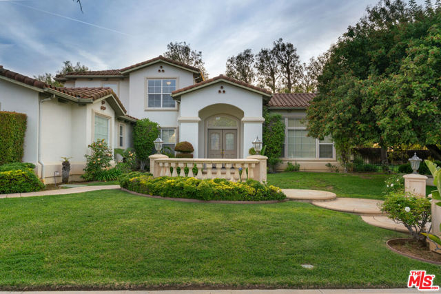 633 Noble Road, Simi Valley CA: https://media.crmls.org/mediaz/9099b625-6831-4f58-aa20-7e7eb64c8869.jpg