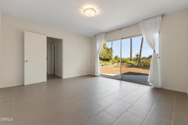 2657 Zorada Drive, Los Angeles CA: https://media.crmls.org/mediaz/9099baf9-f21a-4efc-ab00-3f92f39d8ab4.jpg