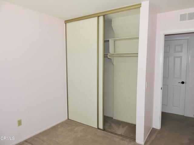 2209 Aspenpark Court, Thousand Oaks CA: https://media.crmls.org/mediaz/909afaeb-6e22-4b2b-ab3f-f0ceff7c0e4e.jpg