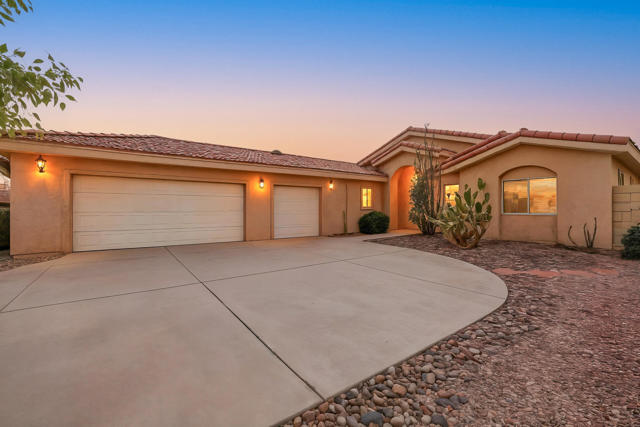 79528 Morning Glory Court, La Quinta CA: https://media.crmls.org/mediaz/909afff1-7eab-4446-863d-bd97bdf4540e.jpg