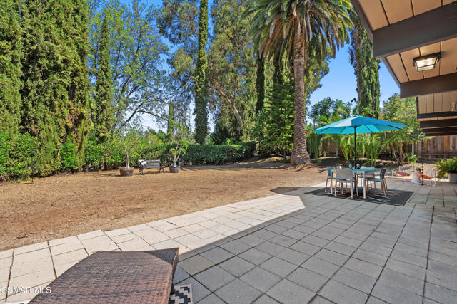 1449 Fordham Avenue, Thousand Oaks CA: https://media.crmls.org/mediaz/909b6de1-3de8-450e-a7f8-f47cdf45fa30.jpg