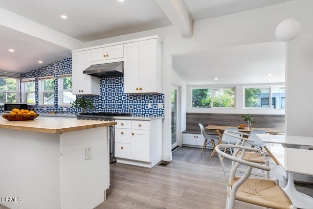 135 S Ave 53, Highland Park CA: https://media.crmls.org/mediaz/909c220d-6e52-4d58-af77-81d6edcdc8f5.jpg