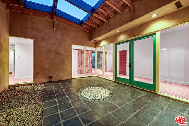 16141 Bayberry Place, Sherman Oaks CA: https://media.crmls.org/mediaz/909d75ae-c18a-4a1f-9b7b-460ab92e6eae.jpg