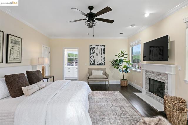 3266 Congressional Cir, Fairfield CA: https://media.crmls.org/mediaz/909dbce2-68d2-44b5-9861-3a602657c6e3.jpg