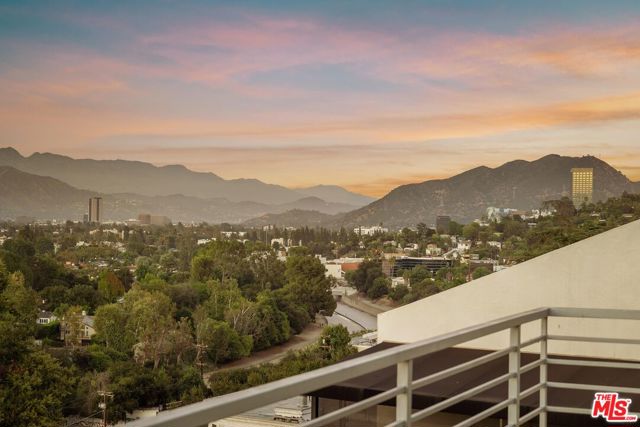 3 Bed Home for Sale in Studio City, California