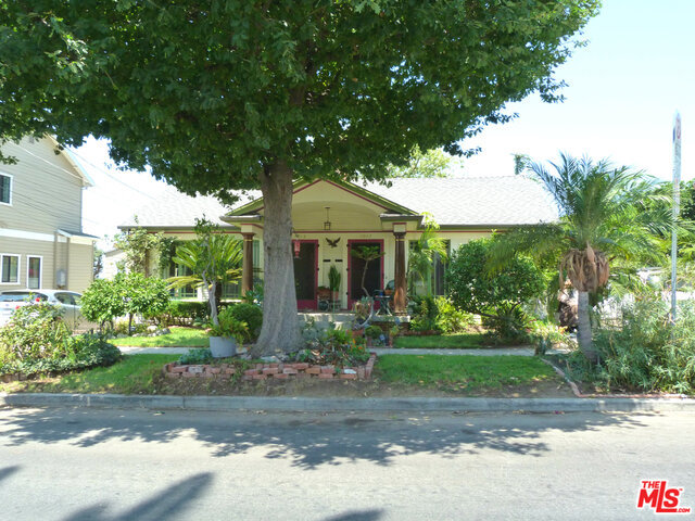 1013 MANZANITA Street
