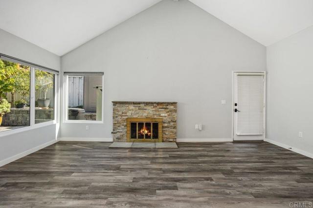 6804 Urubu Street, Carlsbad CA: https://media.crmls.org/mediaz/90a21e54-5af7-4207-8c91-efef6c645b57.jpg