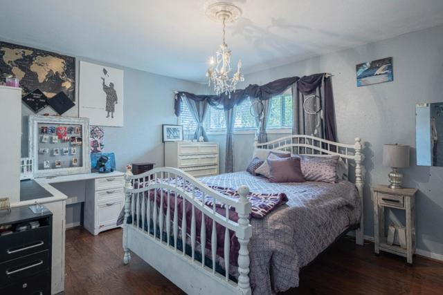 335 Palma Drive, Salinas CA: https://media.crmls.org/mediaz/90a27e64-73db-4fcc-8779-603cb255a030.jpg