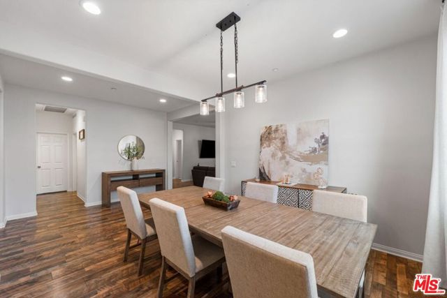 2906 Crocus Place, Palmdale CA: https://media.crmls.org/mediaz/90a2b842-492e-495a-aad9-c2a009fa720e.jpg