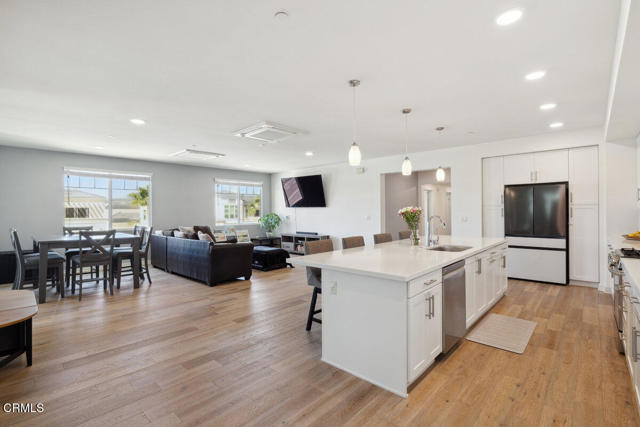 Detail Gallery Image 6 of 28 For 2800 Wagon Wheel Rd #304,  Oxnard,  CA 93036 - 3 Beds | 2/1 Baths