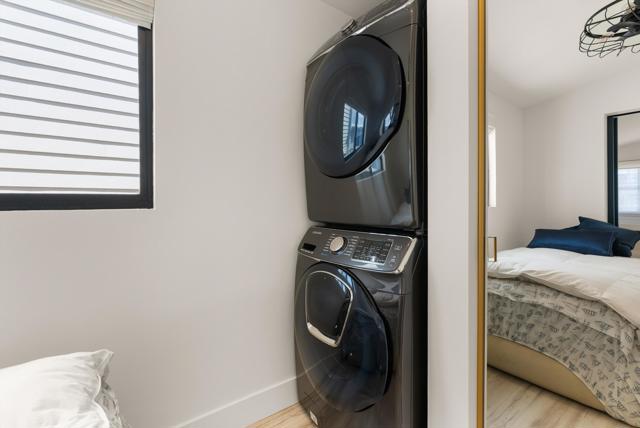 37 El Paseo Street, Newport Beach CA: https://media.crmls.org/mediaz/90a34d87-2404-4053-b27e-ab3508c2e053.jpg